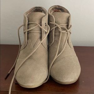 Toms Wedge Bootie